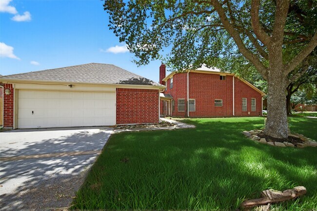 3318 Pebble Trace Dr in Houston, TX - Building Photo - Building Photo