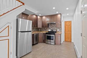 168-31 Hillside Ave. in Queens, NY - Building Photo - Building Photo