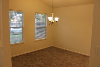 2831 32nd St in Sacramento, CA - Building Photo - Building Photo