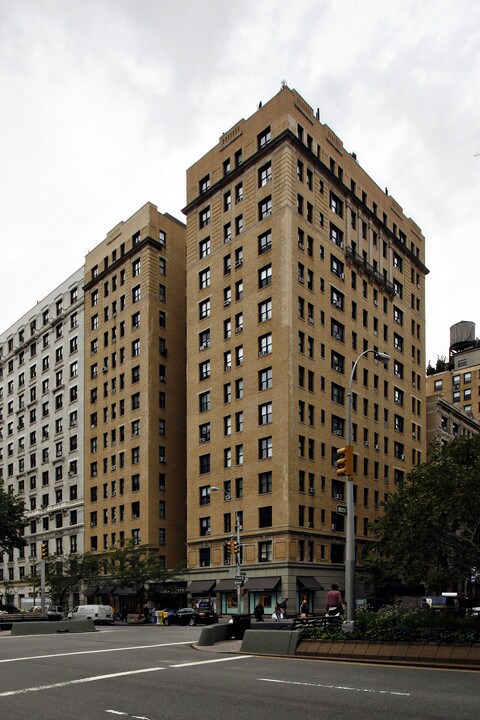 2333 Broadway in New York, NY - Building Photo