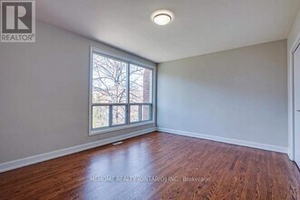 160 Cactus Ave in Toronto, ON - Building Photo - Building Photo