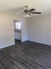 1000 Hillcrest Dr in Desoto, TX - Building Photo - Building Photo