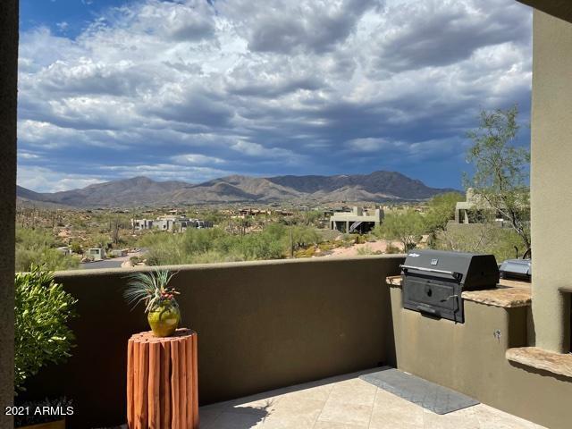 9915 E Graythorn Dr in Scottsdale, AZ - Building Photo