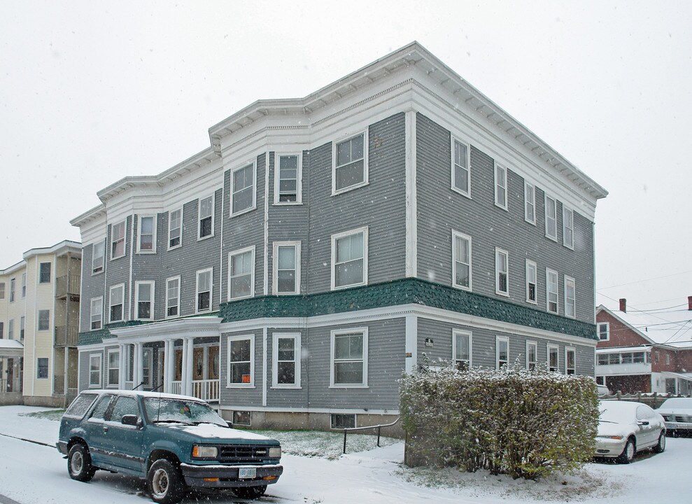 285 Lake Ave in Manchester, NH - Foto de edificio