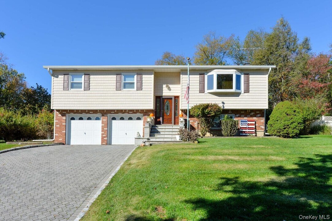 13 Park Terrace in Valley Cottage, NY - Building Photo