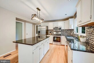 7 Apple Blossom Ct in Stafford, VA - Building Photo - Building Photo