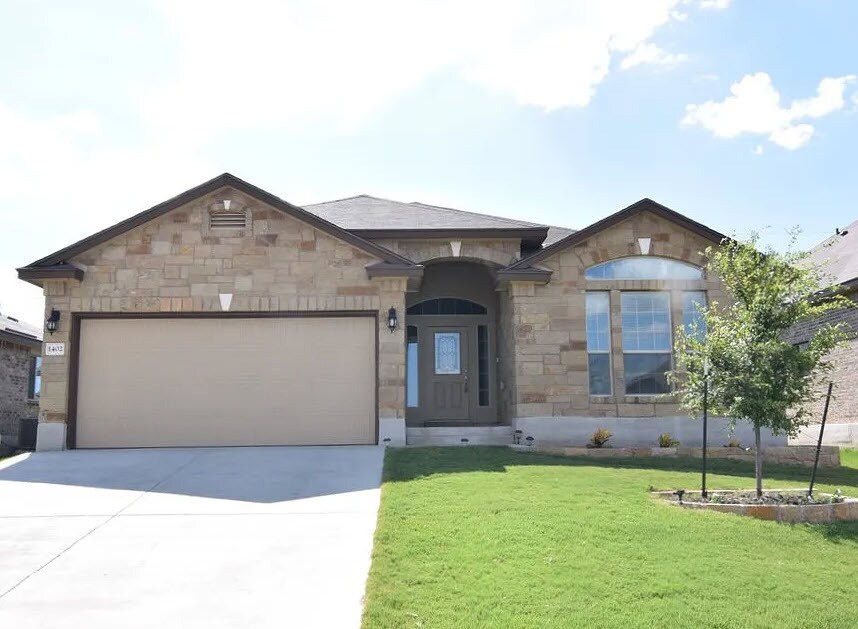 1402 Amber Dawn Dr in Temple, TX - Building Photo