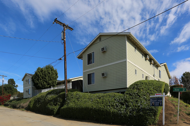 Ridgeview in Fallbrook, CA - Building Photo - Building Photo