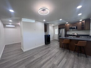 837 Walnut Ln in Winters, CA - Building Photo - Building Photo