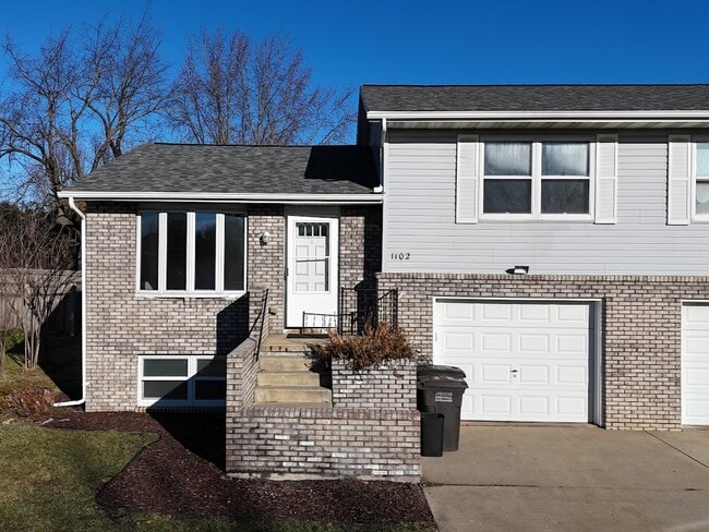 property at 1102 Smedal Dr