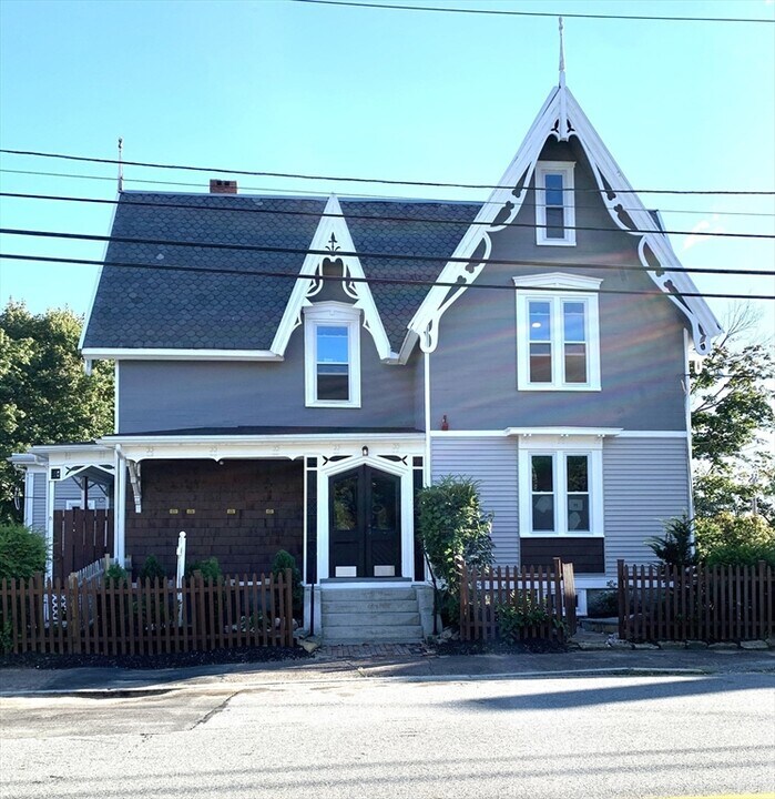 111 Summer St in Haverhill, MA - Building Photo