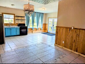 2292-M68-33 M-68 in Afton, MI - Foto de edificio - Building Photo