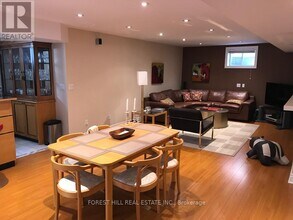 45 Farnham Dr in Richmond Hill, ON - Building Photo - Building Photo