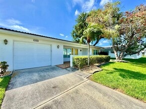 3490 Mainlands Blvd S in Pinellas Park, FL - Building Photo - Building Photo