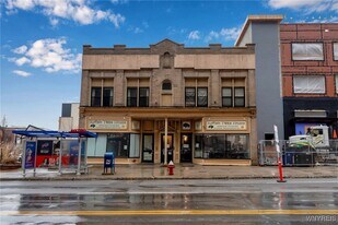 946 Main St in Buffalo, NY - Building Photo