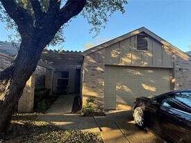 4139 Rosser Square in Dallas, TX - Building Photo