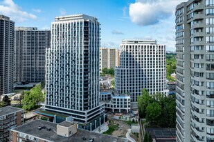 15 Cordova Av in Toronto, ON - Building Photo