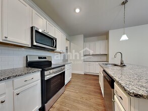 16 Cherry St in Savannah, GA - Building Photo - Building Photo