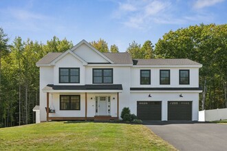 47 White Oak Dr in Wells, ME - Foto de edificio - Building Photo