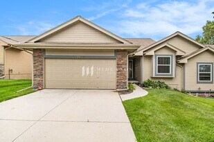 19615 Marinda St in Omaha, NE - Building Photo