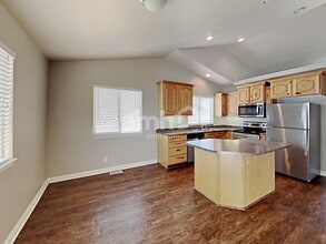 6752 S Majestic Loop Rd in West Jordan, UT - Building Photo - Building Photo