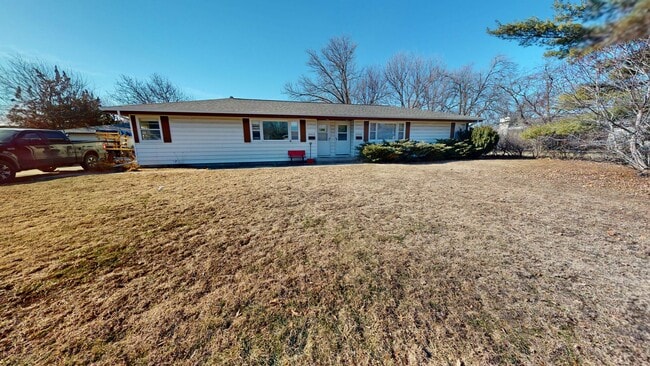 property at 3013 Kellogg Ave