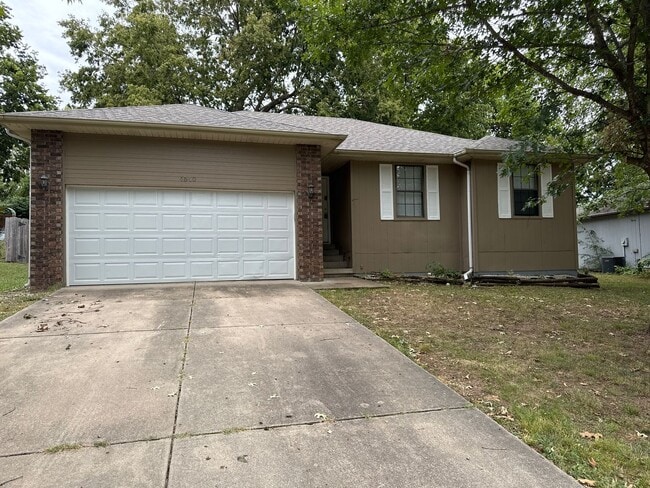 property at 4540 S Leroy Ave