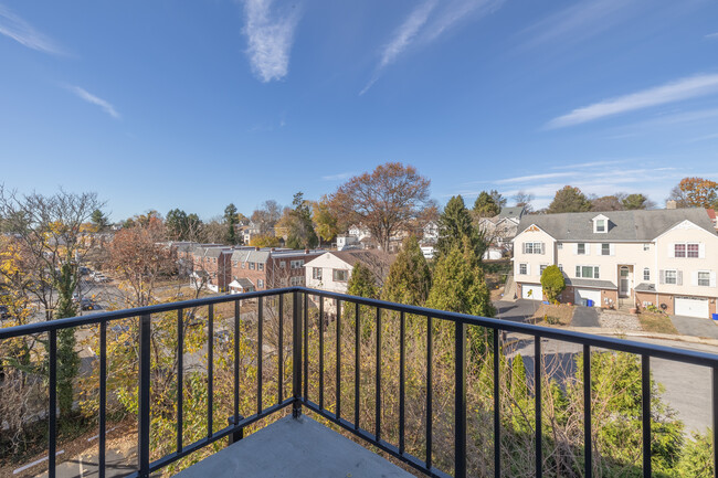 Lindenwood Apartments in Drexel Hill, PA - Foto de edificio - Interior Photo