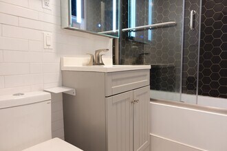 104 Atlantic Ave in Lynbrook, NY - Building Photo - Building Photo