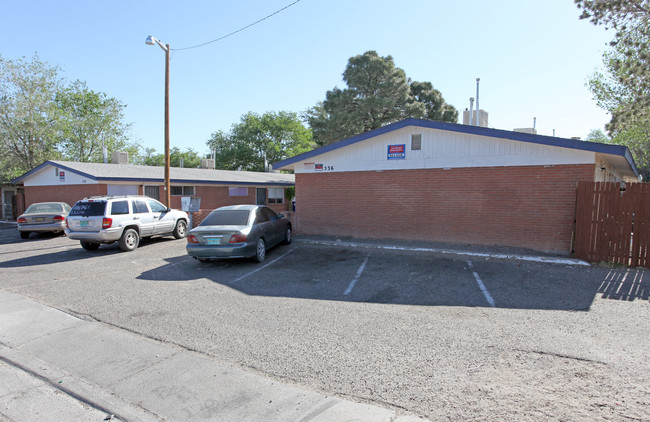 532-536 Indiana St SE in Albuquerque, NM - Building Photo - Building Photo