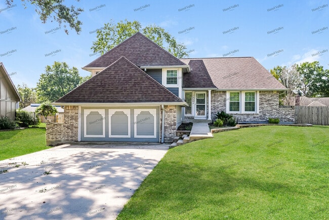 1103 Brookside Ct