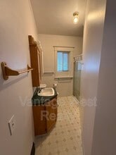 690-690 Winnipeg St in Penticton, BC - Building Photo - Building Photo
