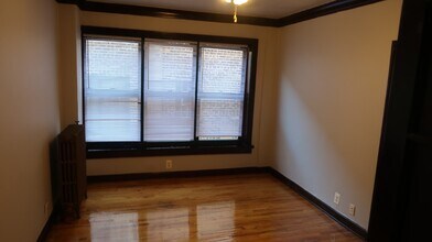 846 W Montrose Ave in Chicago, IL - Building Photo - Building Photo