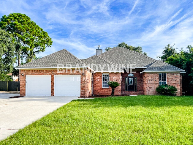 property at 6847 Rivercrest Dr