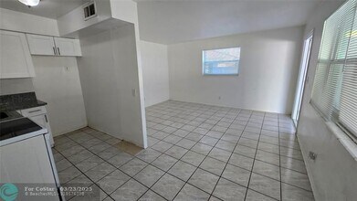 2501 Pierce St in Hollywood, FL - Building Photo - Building Photo