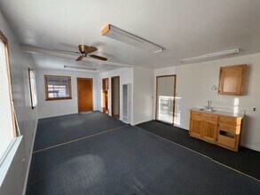 26 Hfu Cir in Coleville, CA - Building Photo - Building Photo