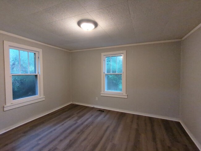 937 Garden St in Rossville, GA - Building Photo - Building Photo