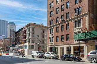 Chez 66 in New York, NY - Building Photo - Building Photo