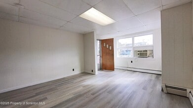 52 Luzerne St in Wilkes-Barre, PA - Foto de edificio - Building Photo