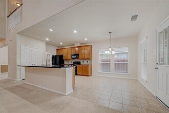 21587 Tims Harbor Dr in Kingwood, TX - Building Photo - Building Photo