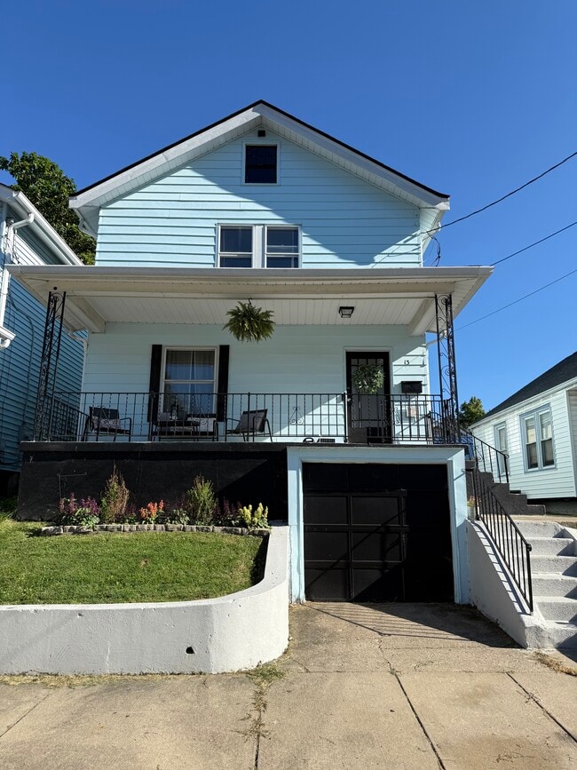 property at 13 W 30th St