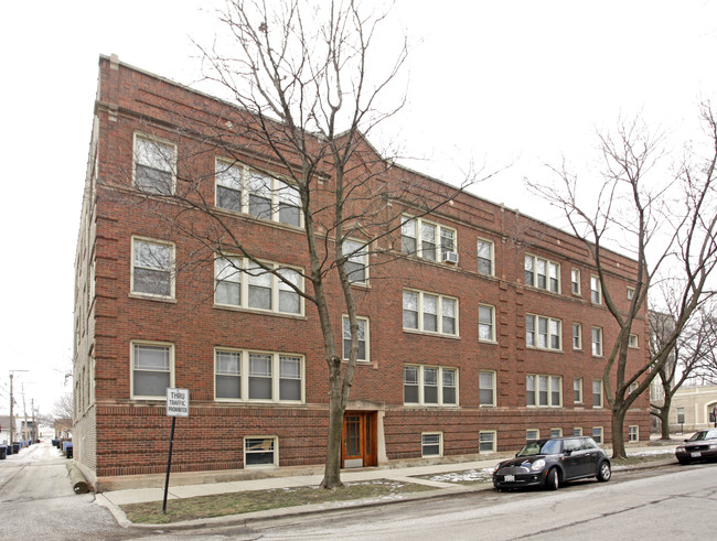 Urban Eq-1501-07 West Granville in Chicago, IL - Building Photo - Building Photo