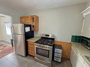 339 W 14th St in Holland, MI - Building Photo - Building Photo