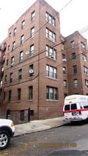 14 Coyle Pl in Yonkers, NY - Foto de edificio - Other