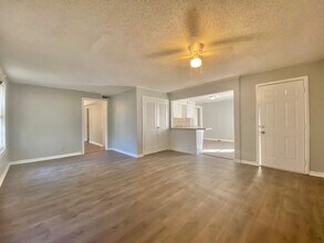2022 38th St in Lubbock, TX - Building Photo - Building Photo