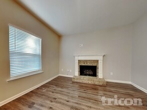 55 Moss Way in Cartersville, GA - Foto de edificio - Building Photo