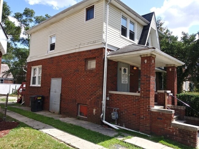 14576 Asbury Park in Detroit, MI - Building Photo - Building Photo