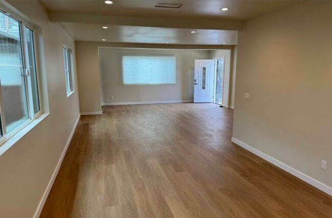 1676 259th St in Los Angeles, CA - Building Photo - Building Photo