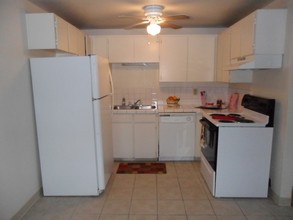 Candlewood Apartments in Forest Grove, OR - Building Photo - Interior Photo