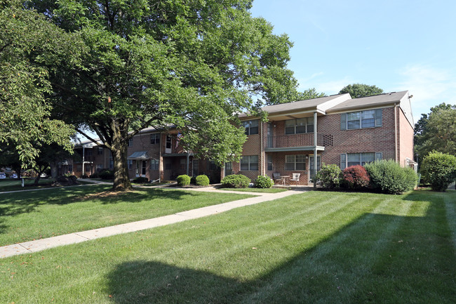 Cedar Glen Apartments in Allentown, PA - Building Photo - Building Photo